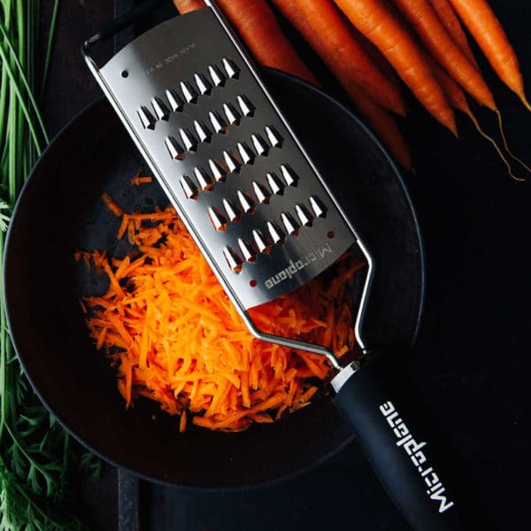 Râpe à carottes Gourmet Noir MICROPLANE – Image 2