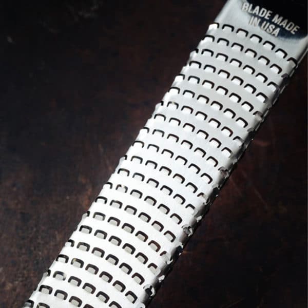 Râpe zesteur Premium Classic - Noir MICROPLANE – Image 2