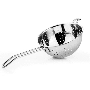 Passoire avec manche en inox IDEALE